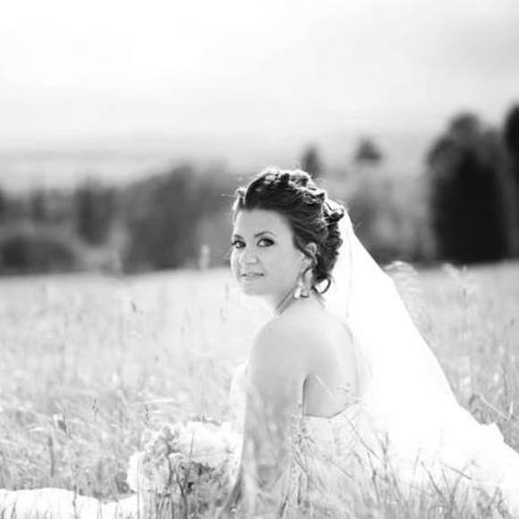 Meet your Posher, Holly - Picture 1 of 1